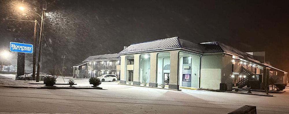 Rodeway Inn & Suites Plymouth Hwy 64